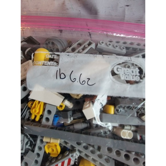 LEGO TECHNIC Bulk Lot Assorted Pieces Parts Bricks Pins Liftarms Axles 1.6 Pound - Picture 5 of 5